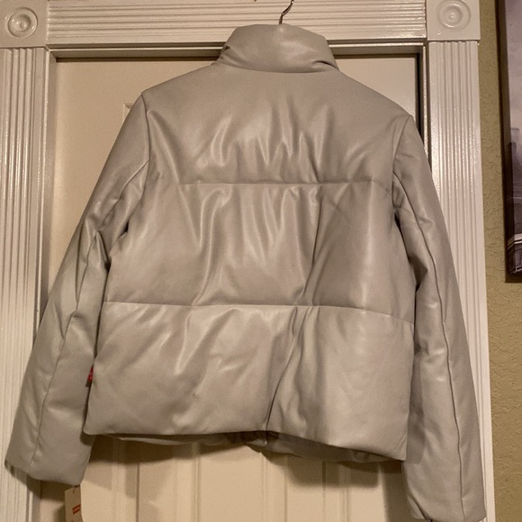 Levi’s Jacket - Picture 2 of 8